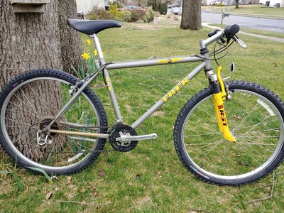 Trek 830 Singletrack Mountain Bike Top 