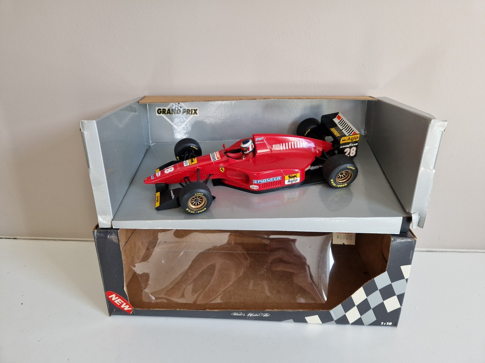 ミニチャンプス1994 フェラーリ412T1 ジャン・アレジ 1/18