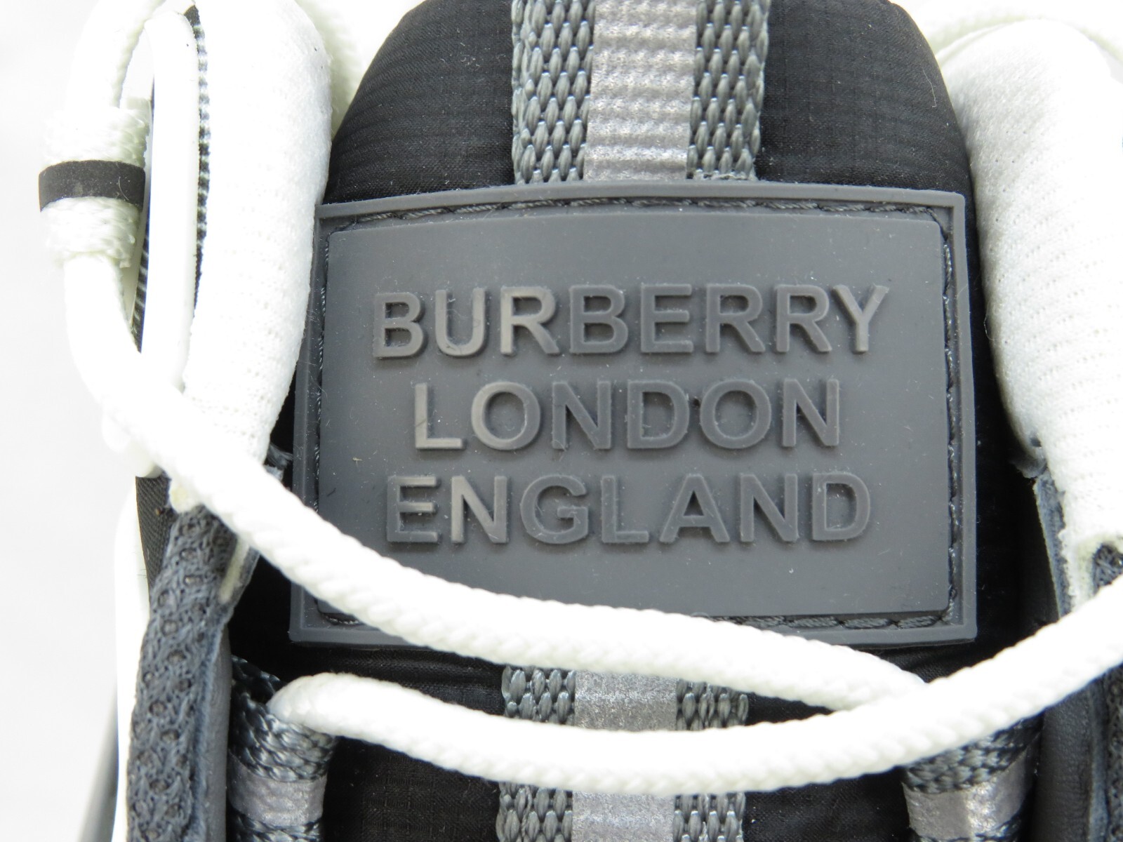 Pre-owned Burberry $950  Arthur Gray Green Check Canvas Rubber Logo Sneakers 44 Us 11 Italy