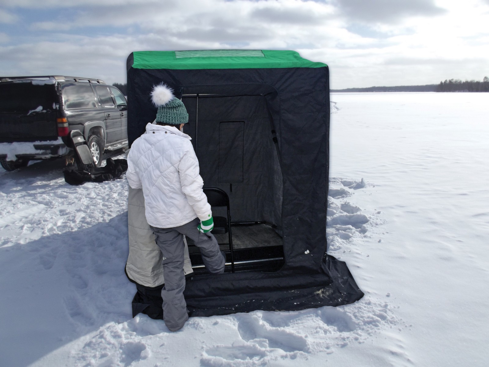Ice Runner Explorer Portable Ice Shelter