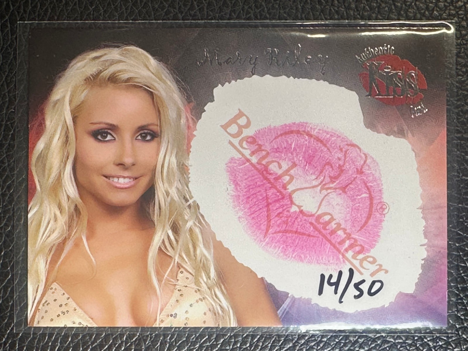2005 Bench Warmer Kiss Card Silver Foil Mary Riley 14/50 Kiss Print