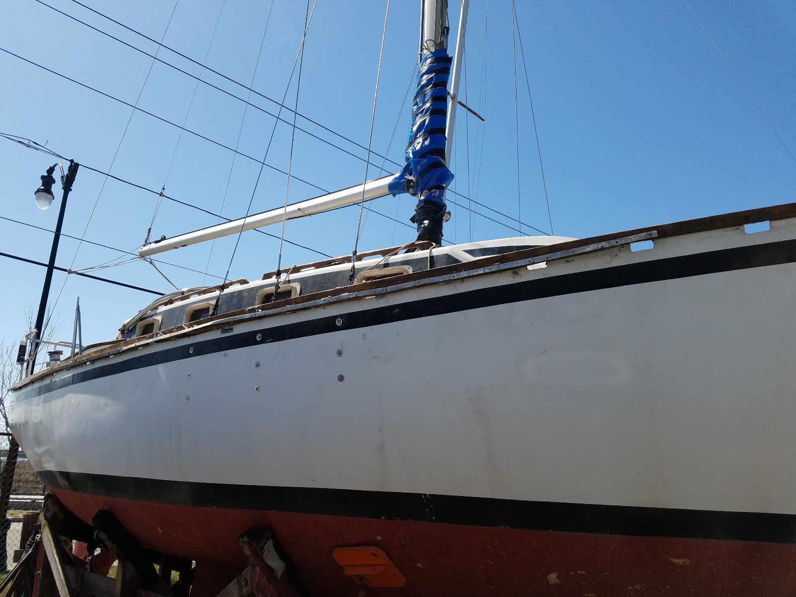 1980 Roberts Sailboat w Diesel Motor, Buffalo New York | No Fees & No Reserve