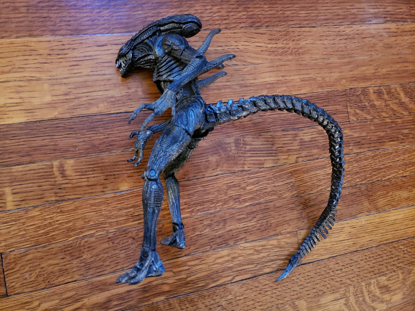 NECA Alien Warrior Figure AVP Aliens vs Predator Requiem not mcfarlane