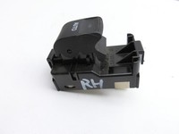Toyota Prius + Plus W40 Fensterheberschalter Rechts Hinten Toyota Prius + Plus W40 15.11.2015 192801 gebraucht Vorschau 2