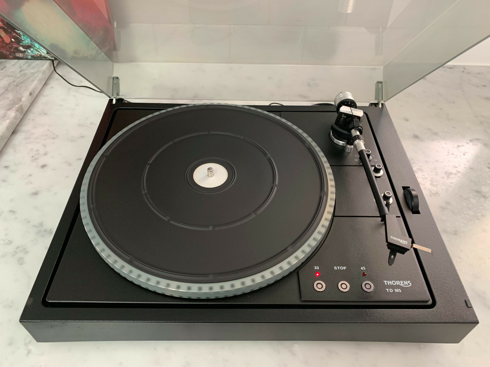 Vintage Thorens TD 105 Turntable - In Amazing Condition
