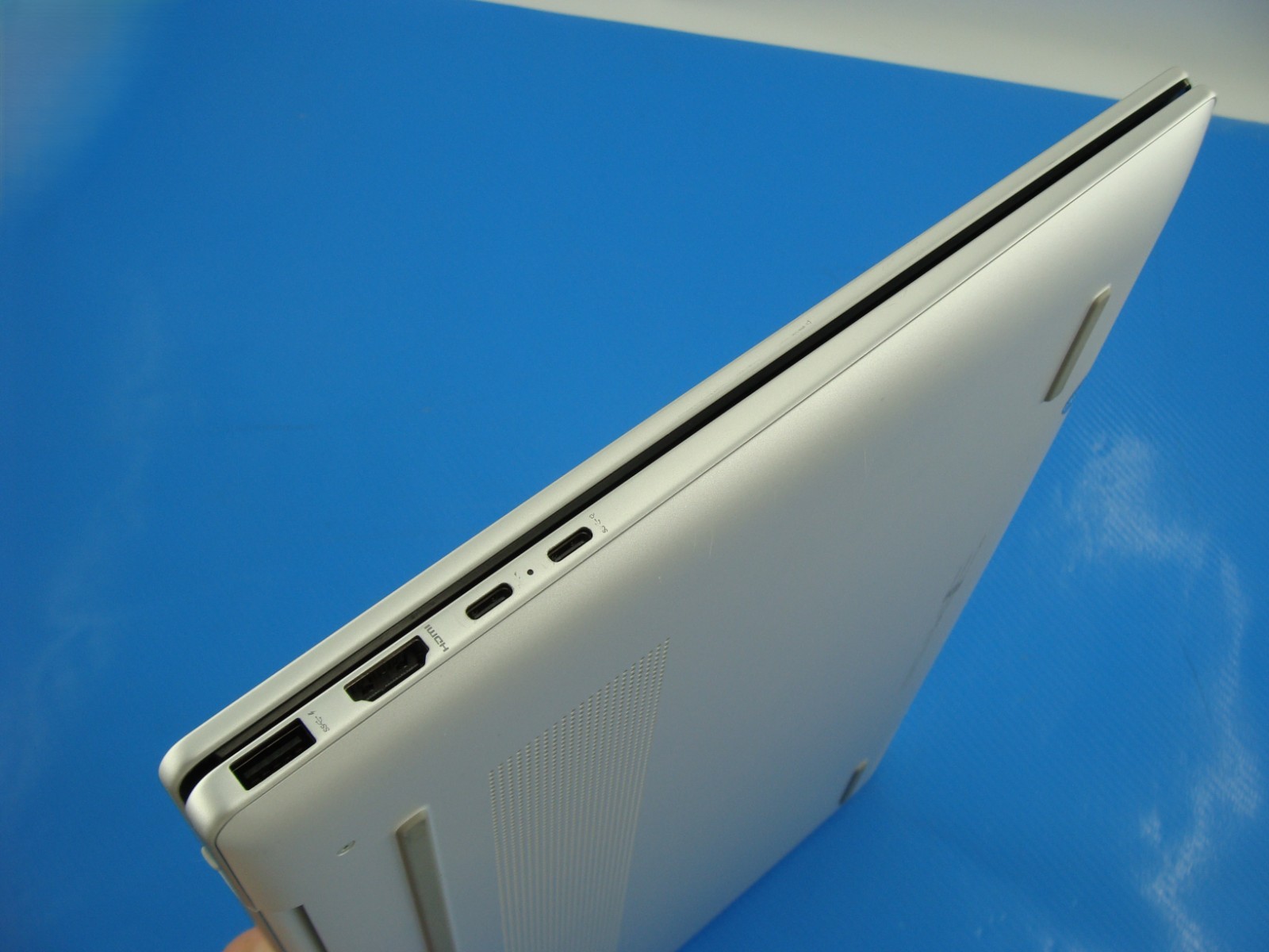 HP Envy 17-da0013dx 17.3" FHD Touch Ultra 7 155H 16GB RAM 1TB SSD Win 11 - Thumbnail 9