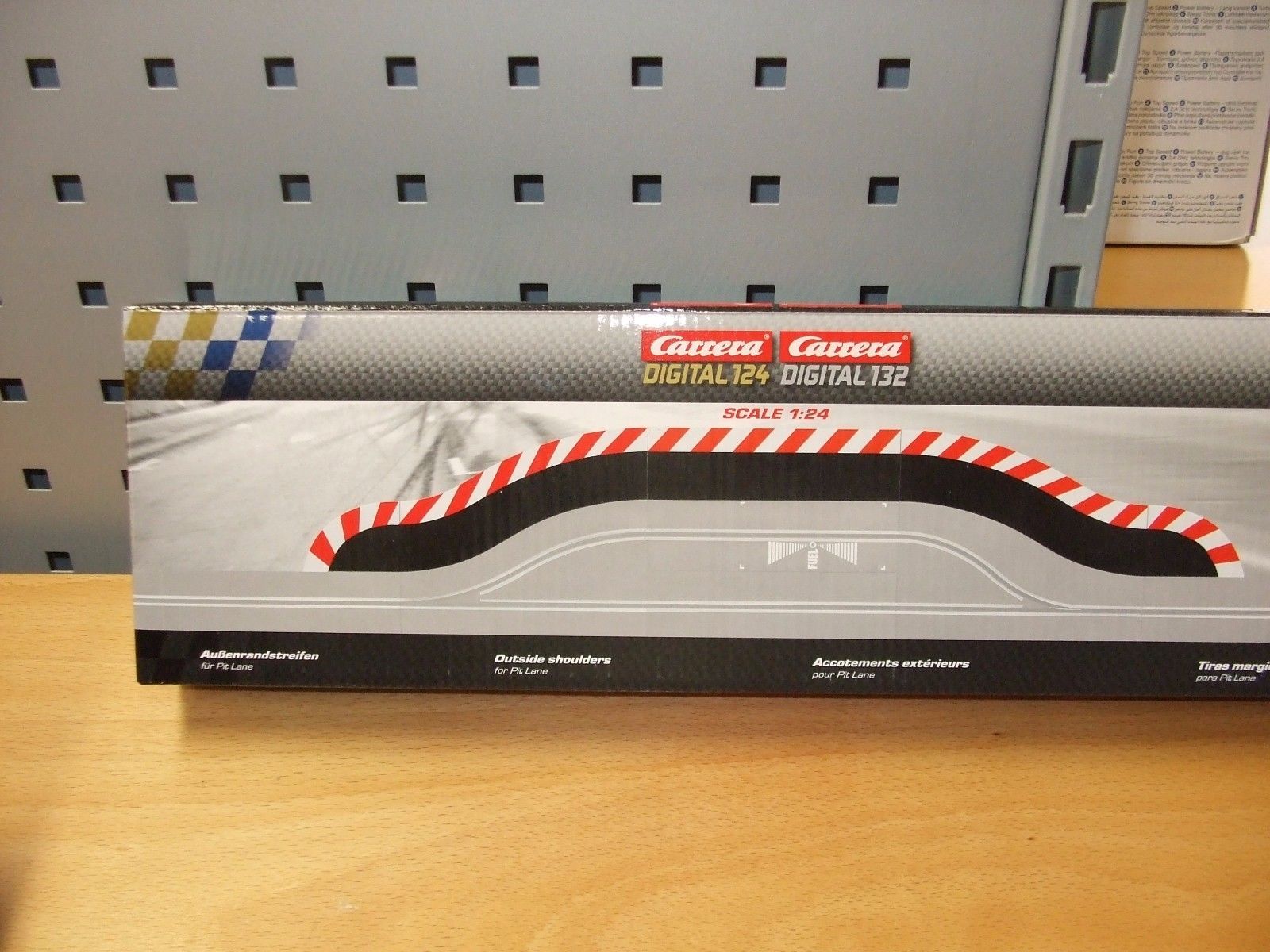 Carrera Randstreifen für Carrera 124, Exclusiv & Evolution Modellbau-Rennbahn- & Slotcar-Strecken