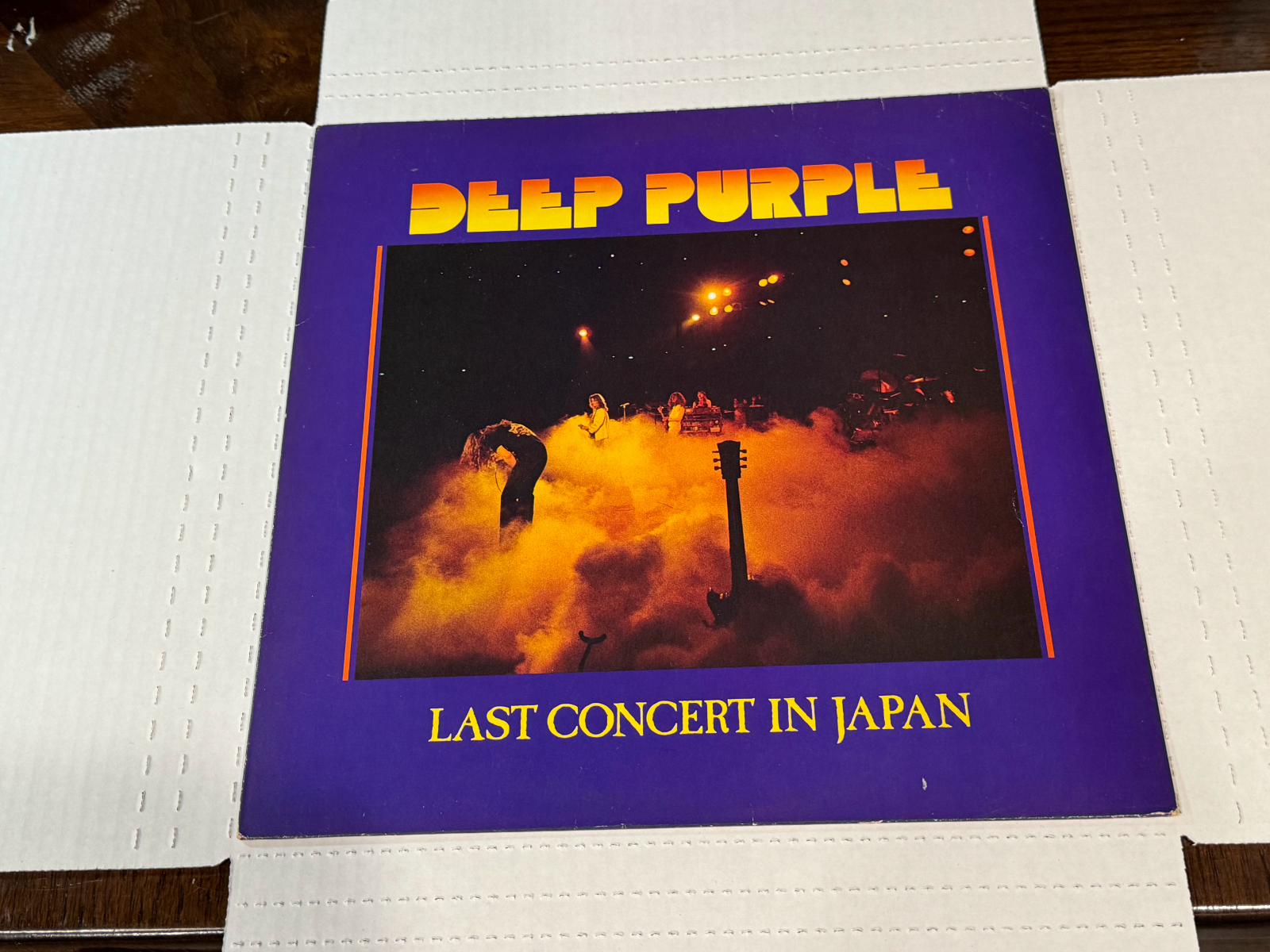 DEEP PURPLE / SHADES OF DEEP PURPLE | sixteen records