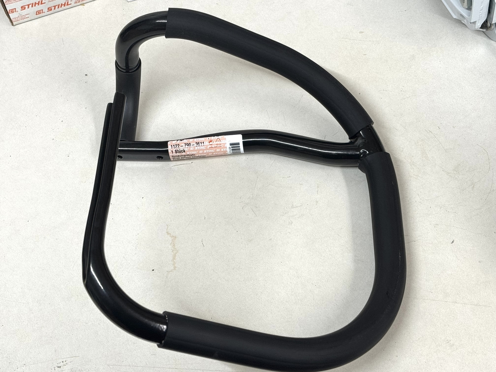 STIHL OEM WRAP HANDLE 1122 790 3611 FOR MS660 R , MS650 R , 066 MR 064 CHAINSAWS - Picture 3 of 3
