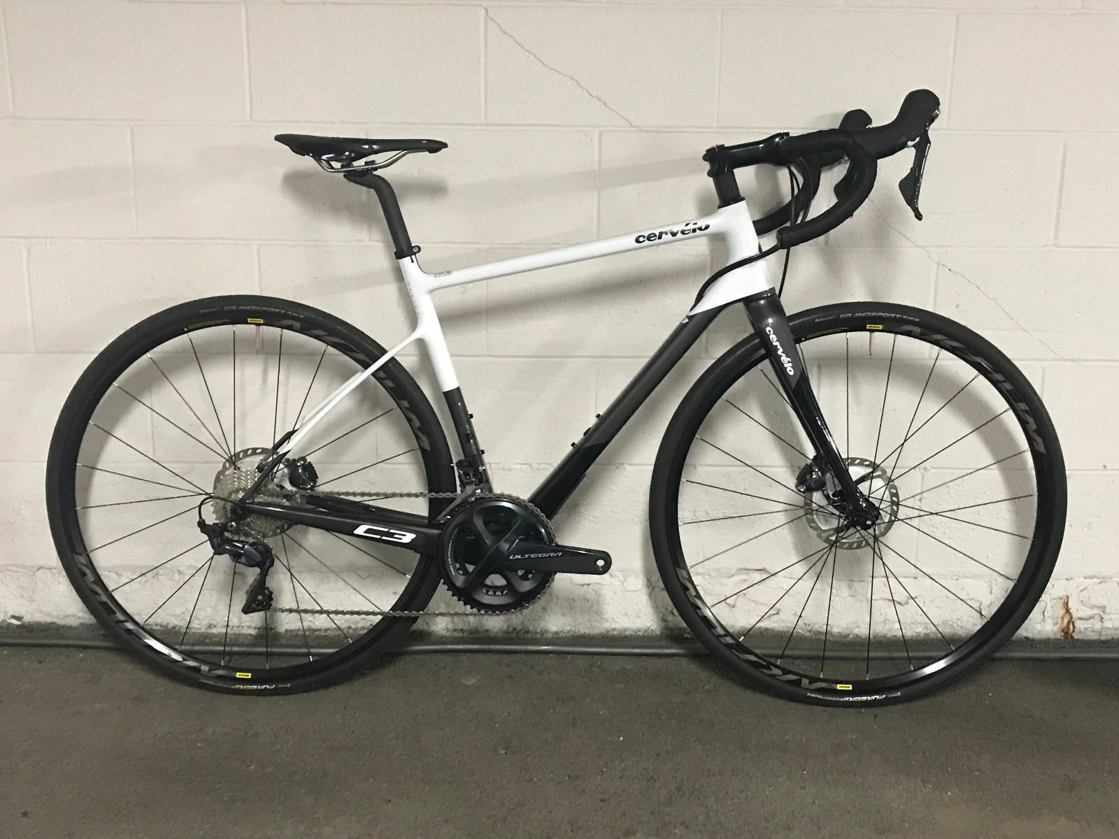 2018 Cervélo C3 Disc Brake Shimano Ultegra 54cm Carbon Fiber Mavic WAS $4000