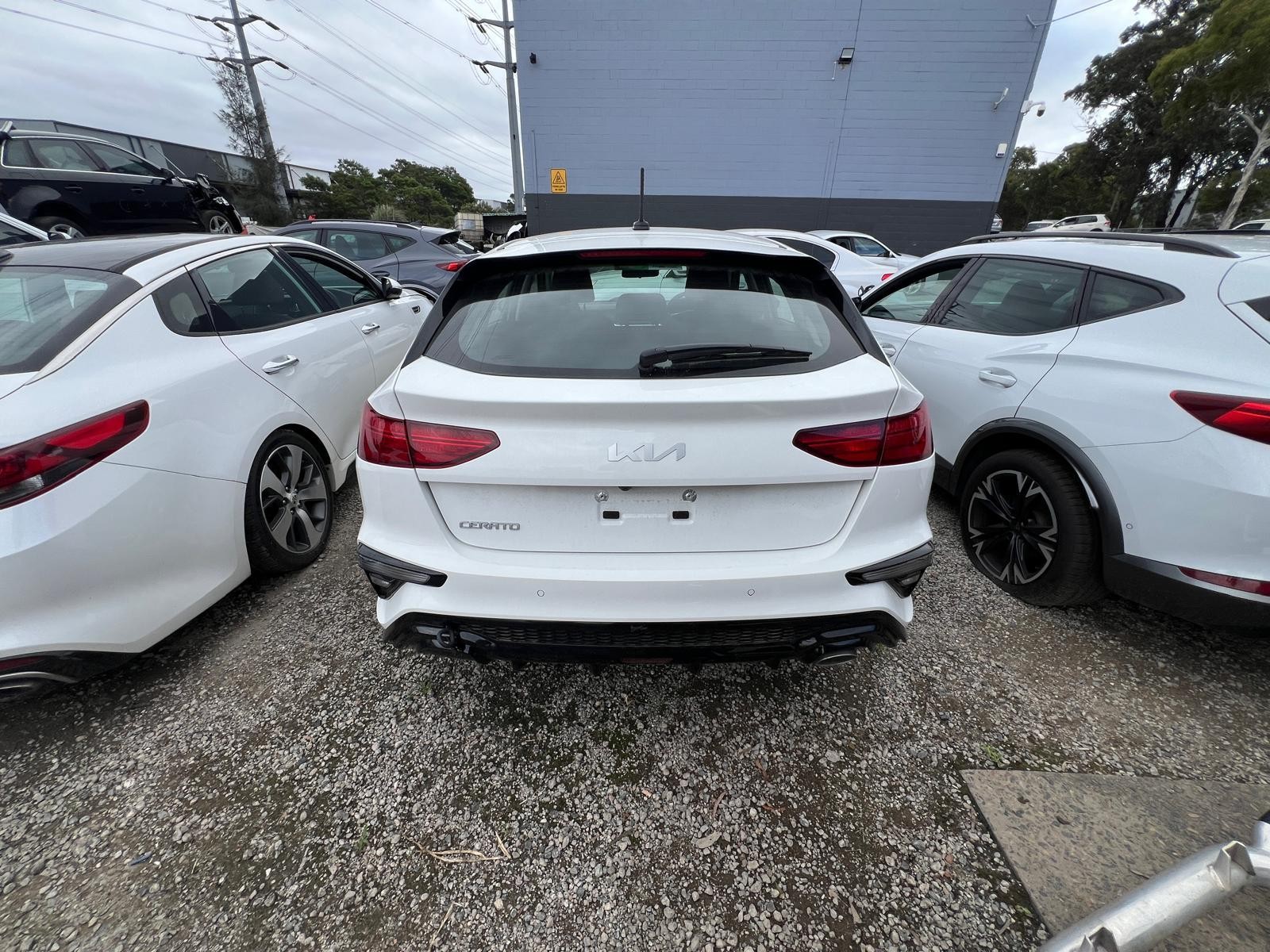 KIA CERATO BD 09/2018-2024 RIGHT REAR DOOR HATCHBACK WHITE HATCH 77004-M6500 - thumbnail 7