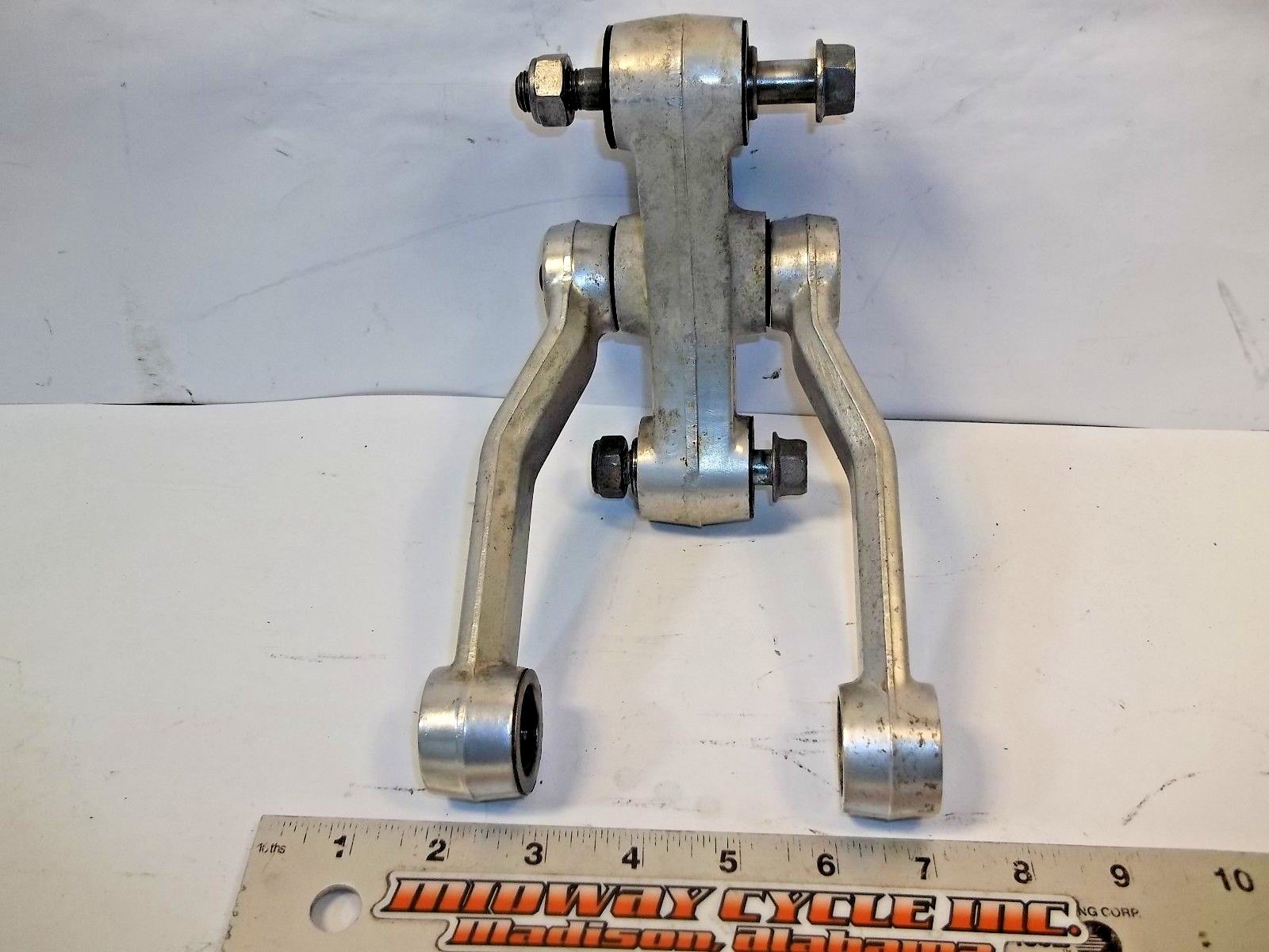 ikuページ KAWASAKI ZX900 NINJA REAR UNITRAK SUSPENSION ARM 39007-1055