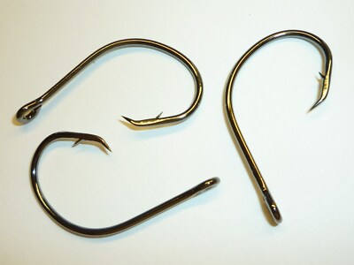 (100) Eagle Claw Lazer Circle Sea hooks (Size 4/0) Black (L197BK) BULK