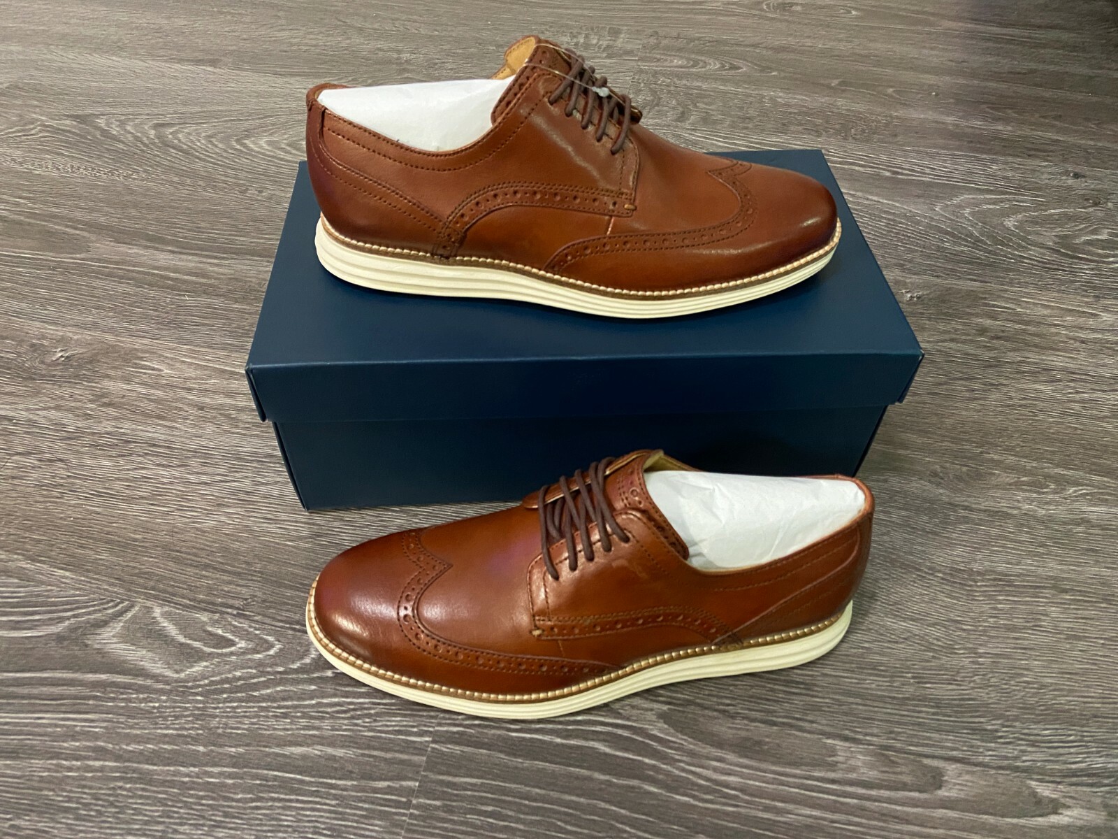 COLE HAAN Mens Original Grand Woodbury Brown Leather Wingtip COLE HAAN Mens Original Grand Woodbury Brown Leather Wingtip