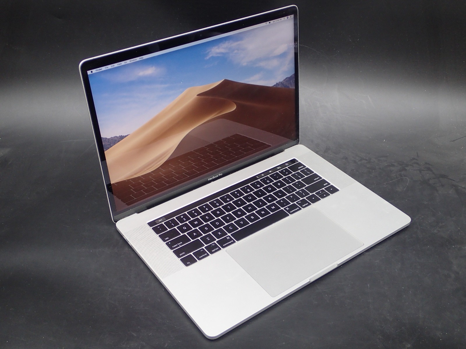 2017 Apple MacBook Pro Silver 15” Laptop 512GB Radeon APPLECARE+ EXCELLENT