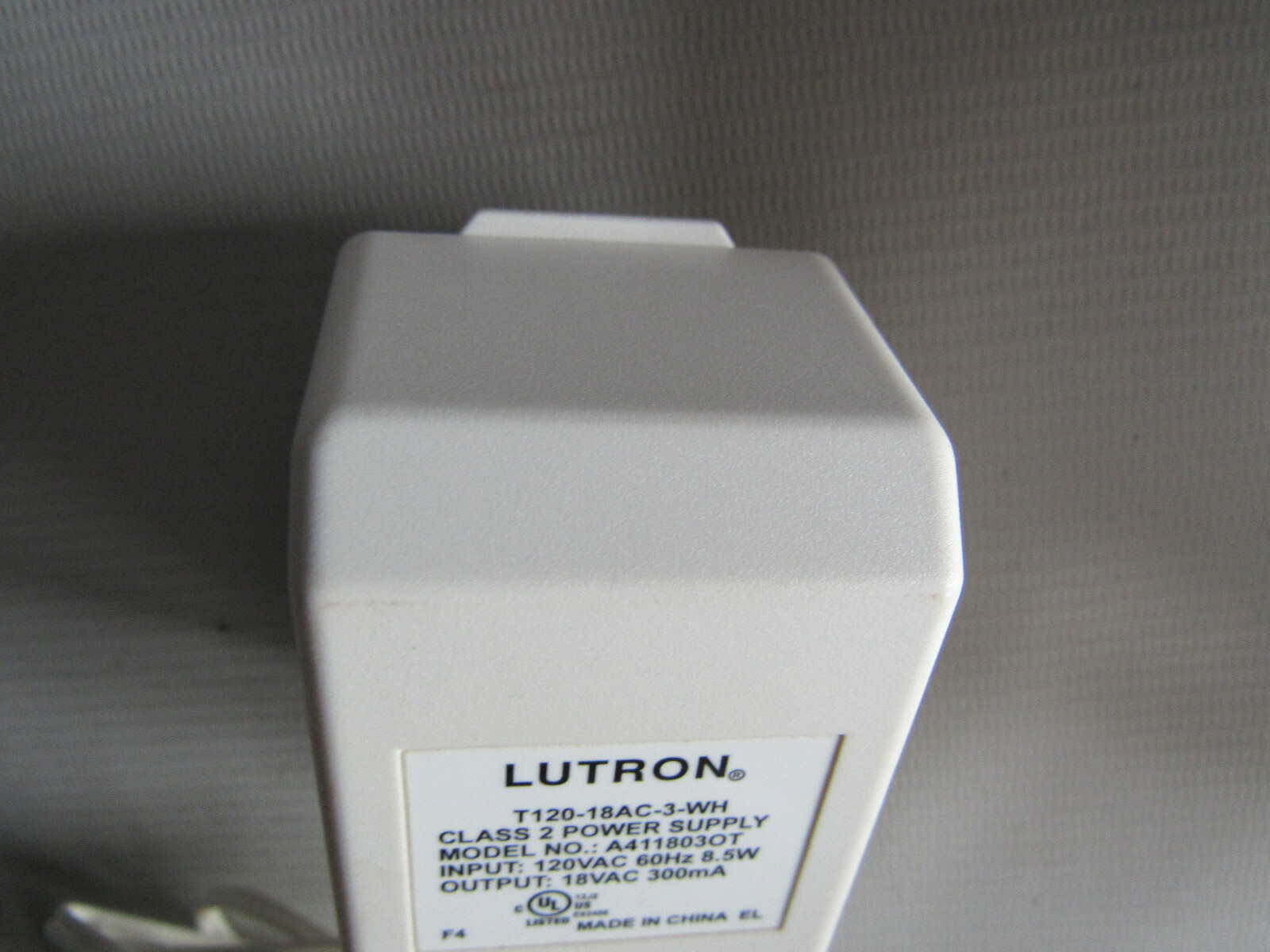 NOS NEW LUTRON T120-18AC-3-WH Class 2 Power Supply A411803OT 60Hz 8.5W 300mA