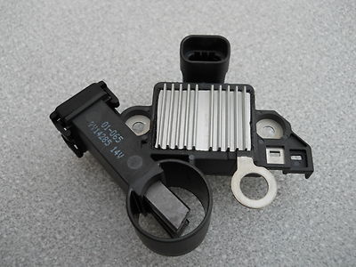 Регулятор напряжения авео т300. Регулятор напряжения генератора шевроле кобальт. 6. Регулятор напряжения авео т250 1. Регулятор напряжения генератора на спарк шевроле.