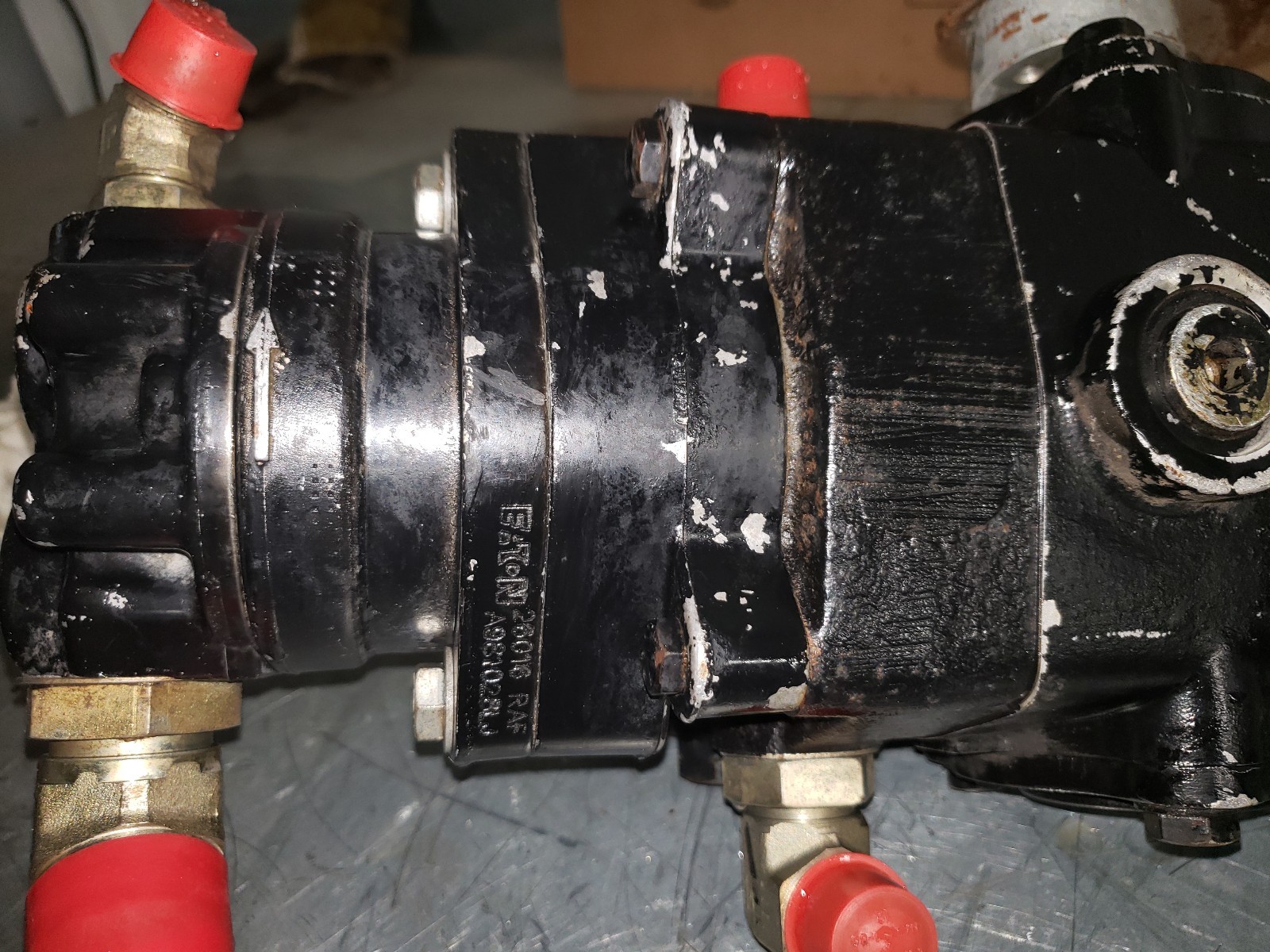 Tennant 4300 ATLV Hydraulic variable speed pump Eaton 70160 raj c1