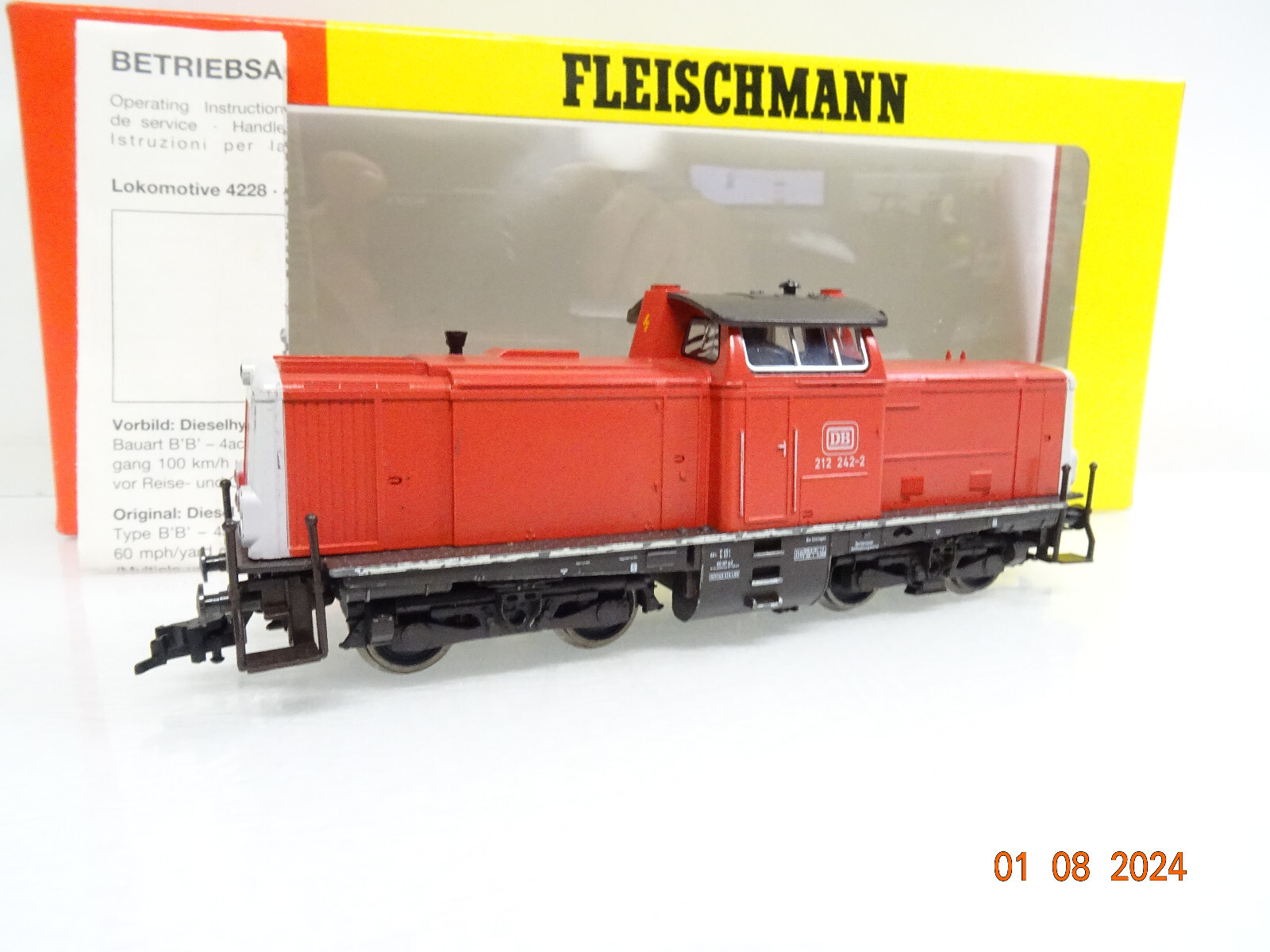 鉄道模型 Fleischmann 4722 OeBB BR5022 DESIRO Fleischmann H0 4228 Diesellok BR 212 242-2 der DB in OVP