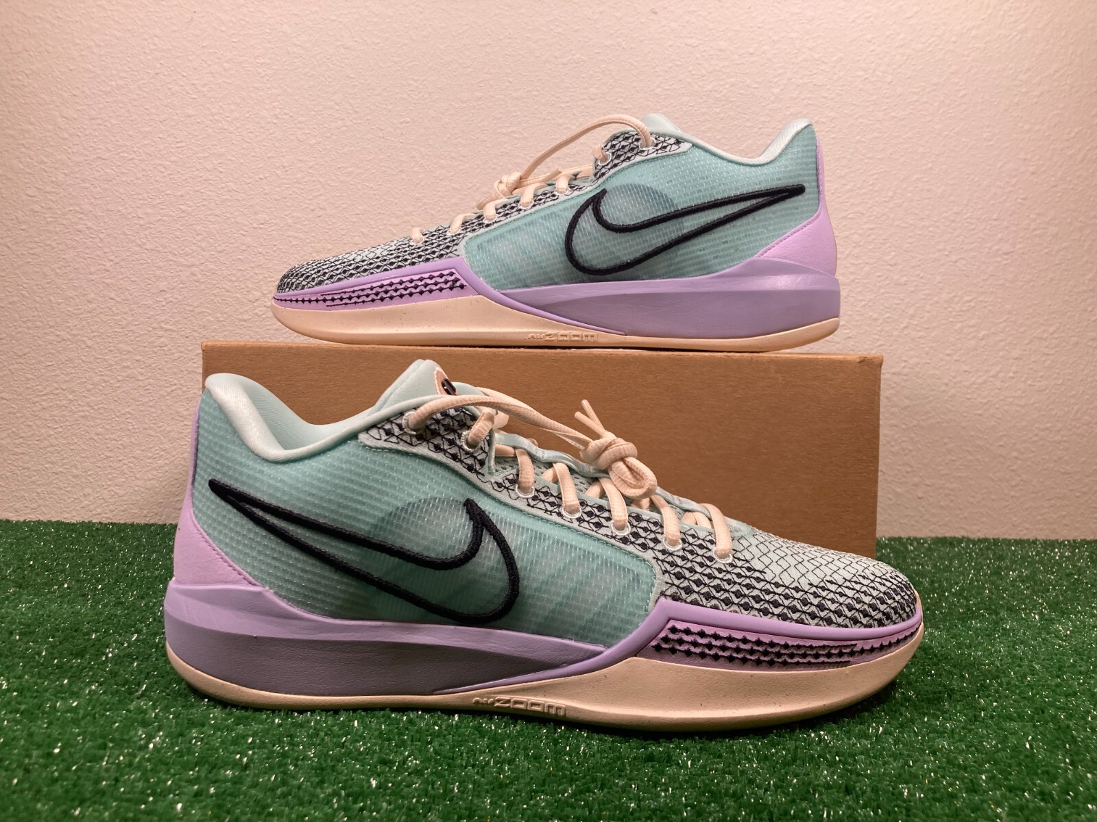 NIKE SABRINA 1 MENS 25.5 サブリナ　womens26 Amazon.com | Nike Sabrina 1 (Team) Basketball Shoes (FQ3391
