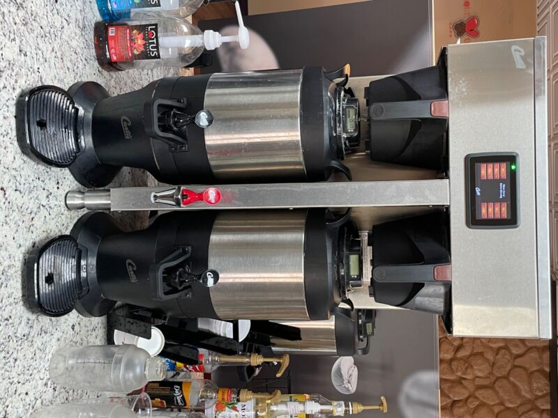 Curtis G4 Coffee Brewer with EVERPURE complete filtration system!