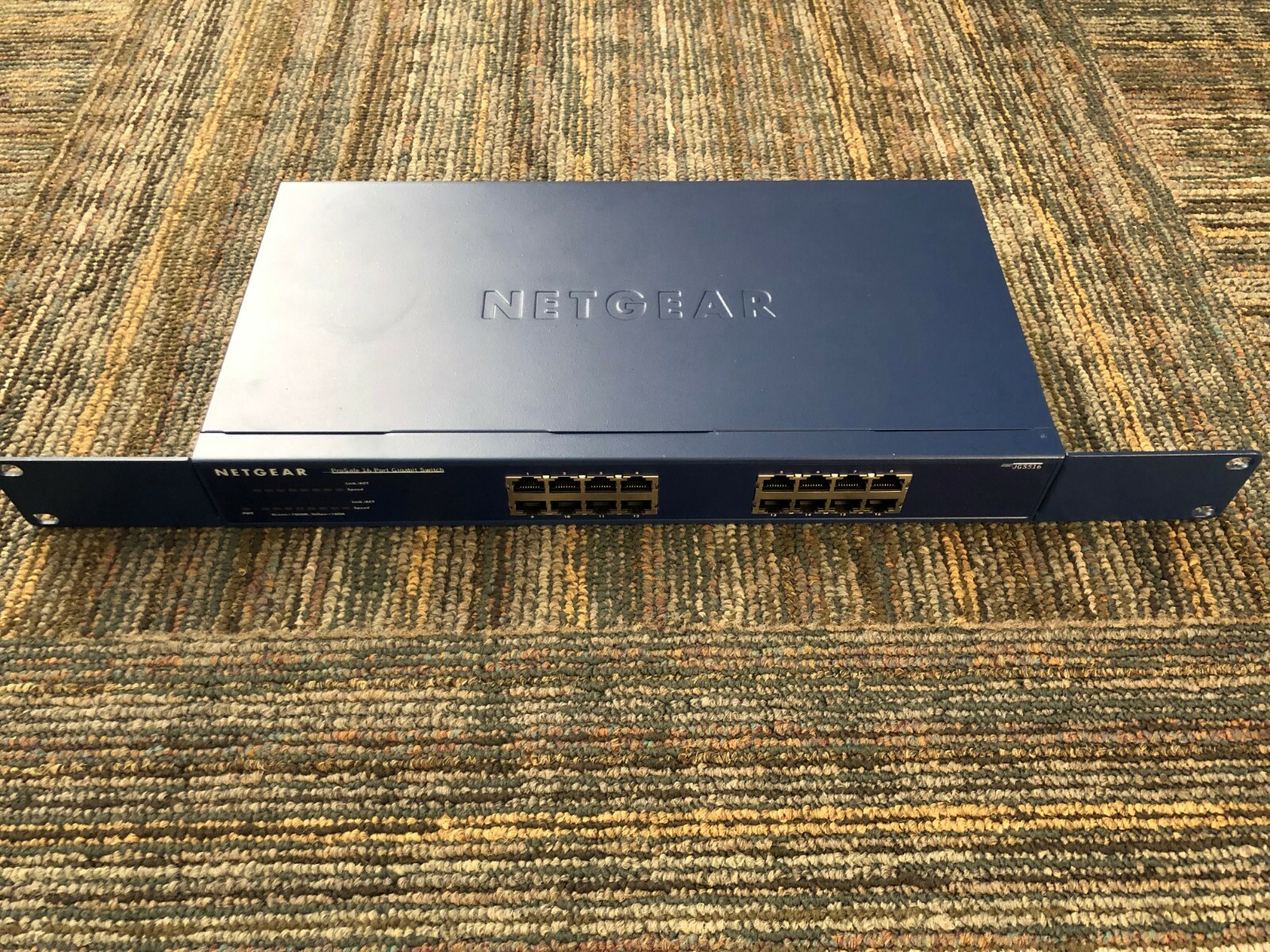 NetGear ProSafe 16 Port Gigabit Switch JGS516 v2