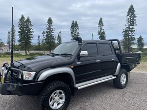 Toyota hilux 2003