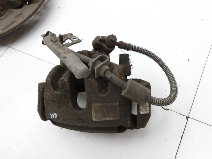 Citroen DS4 NX 11-15 1,6 115KW Bremssattel Links Vorne Citroen DS4 NX 11-15 20.05.2011 gebraucht Vorschau 4