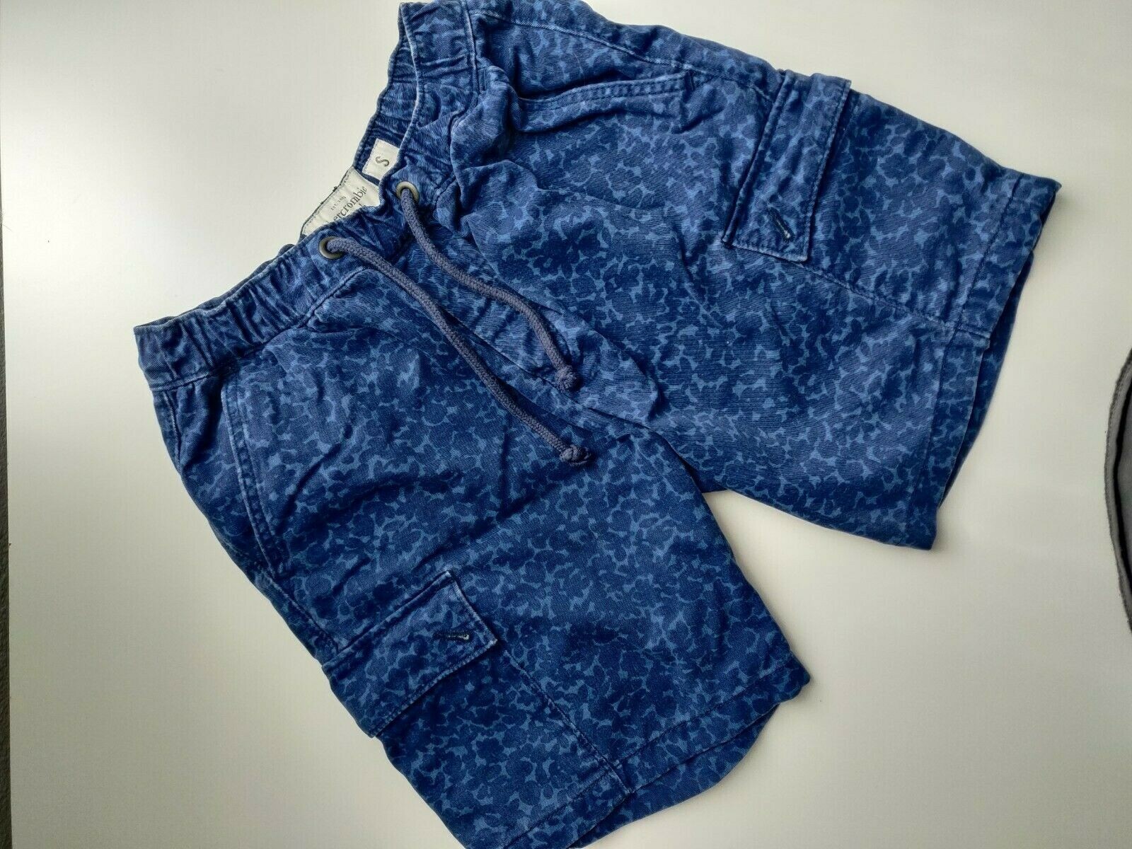 abercrombie & fitch cargo shorts