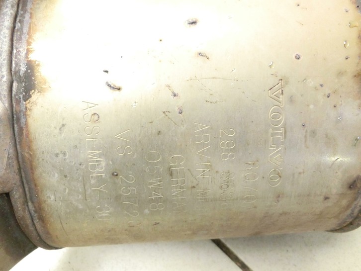 Volvo V70 II 05-08  D5 2,4 136KW Katalysator Kat mit Flexrohr  - Bild 4