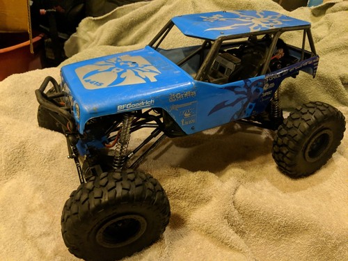 Axial Wraith Poison Spider with extras