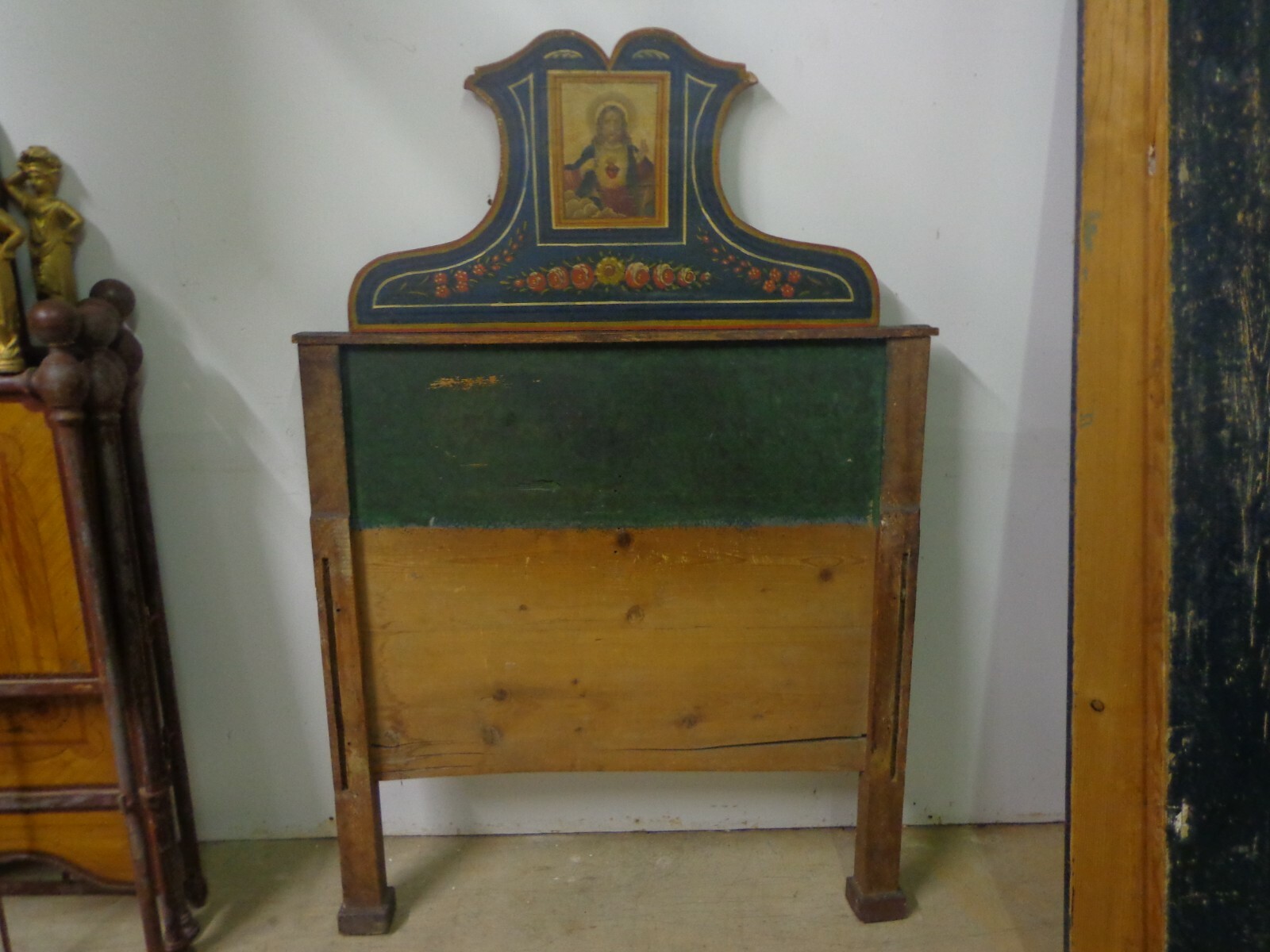 RARE ANTIQUE 19TH CENTURY ITALIAN PAINT DECORATED CONVENT BED CIRCA 1800