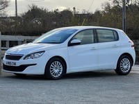 2015 Peugeot 308 1.6 HDi 92 Access 5dr White Service record 1 previous keeper  H