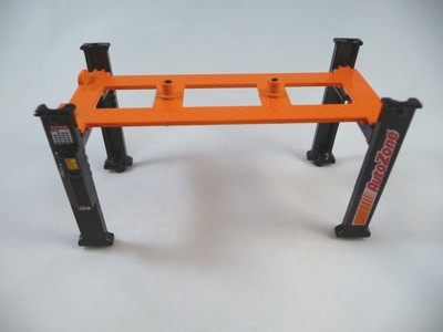 AutoZone Mechanics Garage Auto Lift 1/64 Scale Prop Diorama Shop Lift Auto Zone