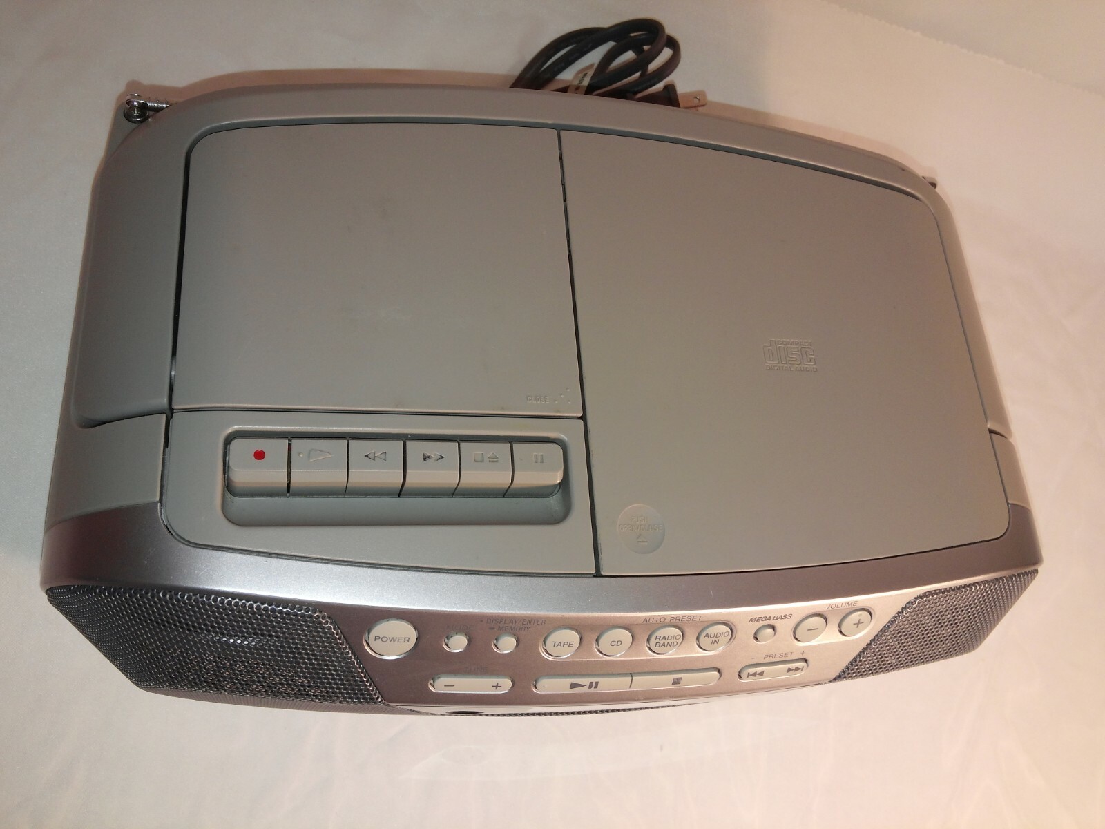 Sony CFD-S05 - CD Player /Radio/Cassette/AUX - Boombox Stereo - Mega Bass