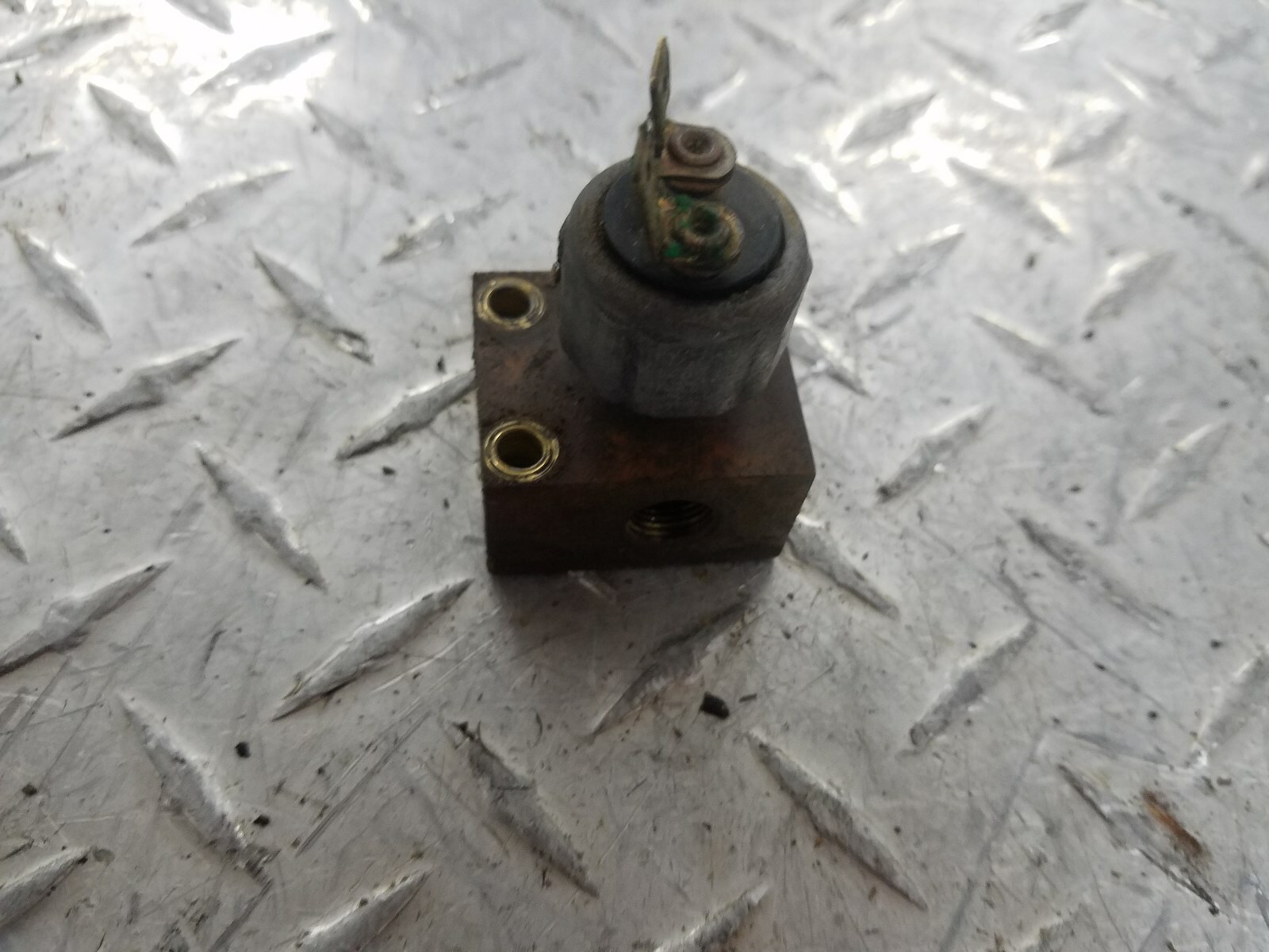 99 Polaris Ranger 500 6x6 Brake Pressure Switch Cross T FREE SHIPPING