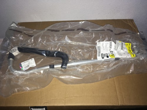 2019-2023 SILVERADO SIERRA RADIATOR SURGE TANK HOSE NEW GM 