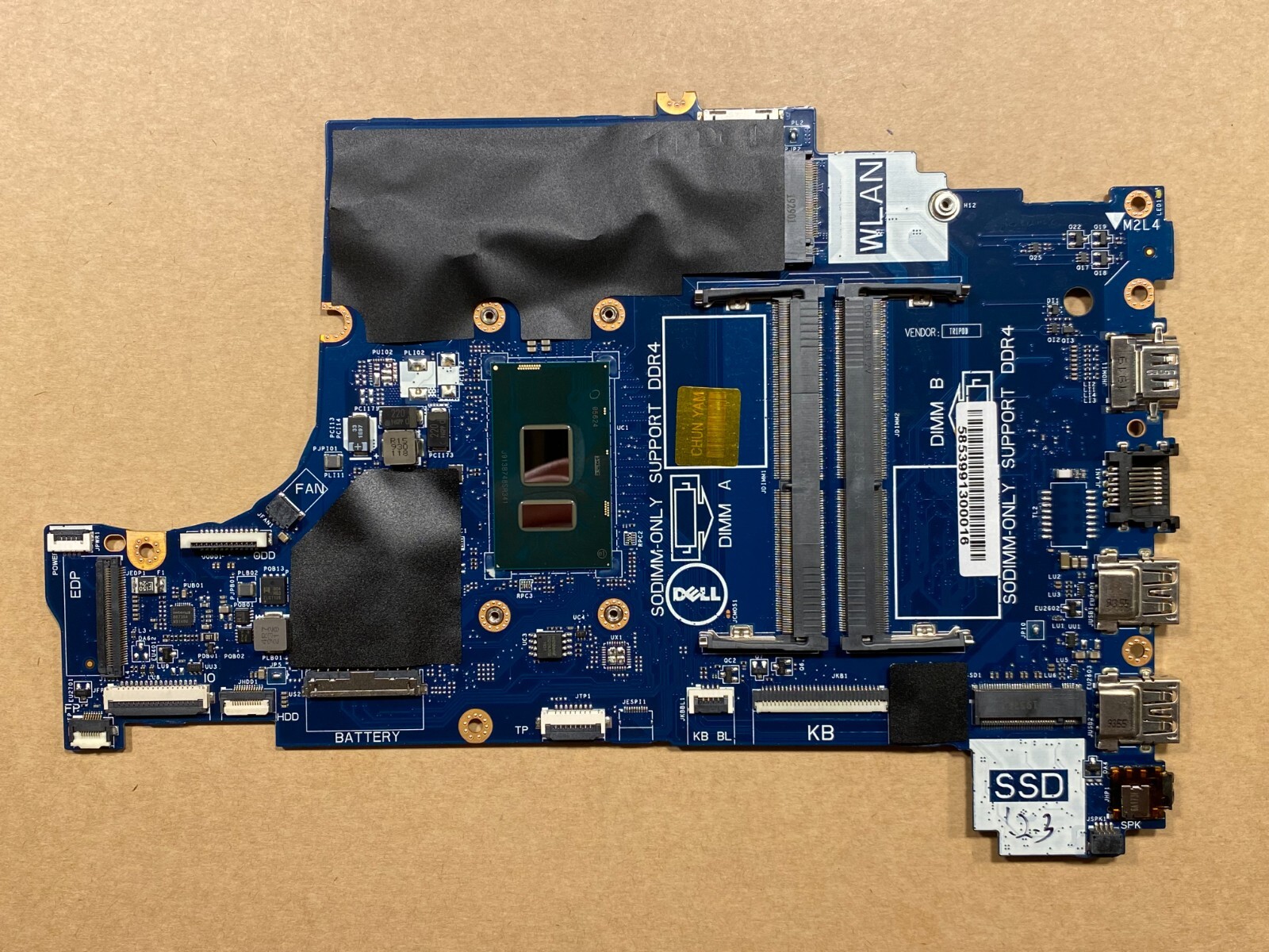 Inspiron15 5570 ピンクゴールド
