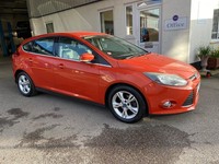 2013 Ford Focus 1.6 125 Zetec 5dr Powershift HATCHBACK Petrol Automatic