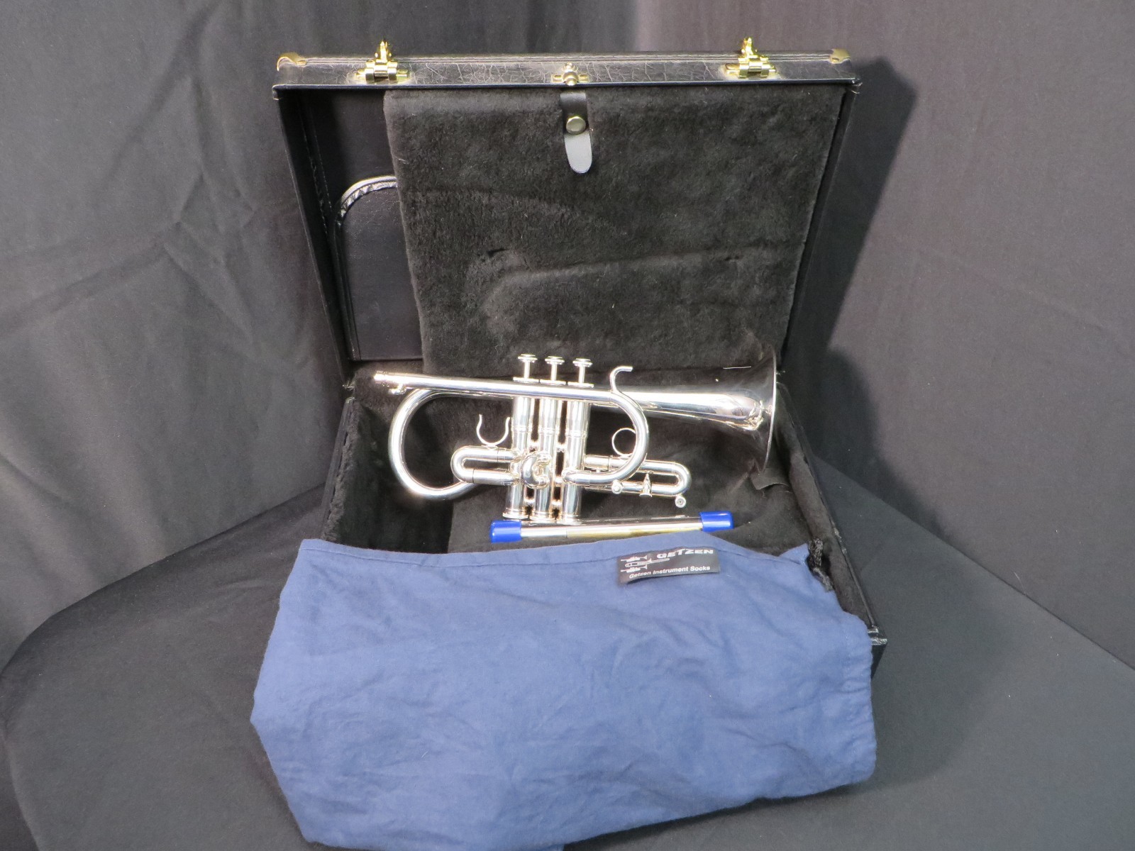 Getzen Silver 3892 Custom Series Eb Cornet w/ case and Factory Bitpipe set