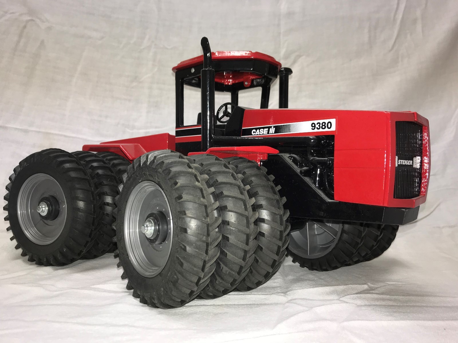 1/16 Case IH 9380 - 1995 Fargo 'Steiger Heritage' Edition