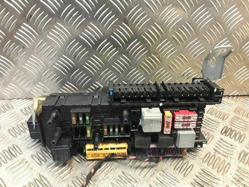 2125452832 Module Sam BoîTe À Fusibles ArrièRe Mercedes Classe E W212 W207
