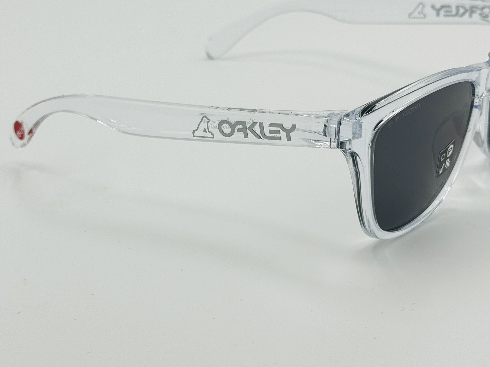 NEW OAKLEY FROGSKINS SHIBUYA JAPAN RELEASE CLEAR SUNGLASSES NEW OAKLEY FROGSKINS SHIBUYA JAPAN RELEASE CLEAR SUNGLASSES