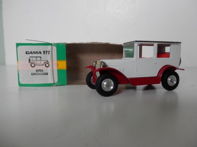 1/46 GAMA Minimod Oldtimer No: 977. Opel Limousine. Boxed.