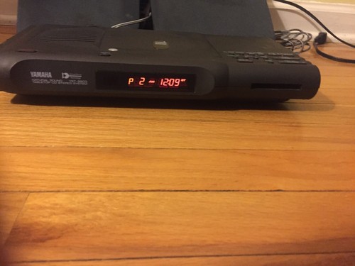 Yamaha cd Stereo System Yst-99CD Natural sound table top System W/ speakers