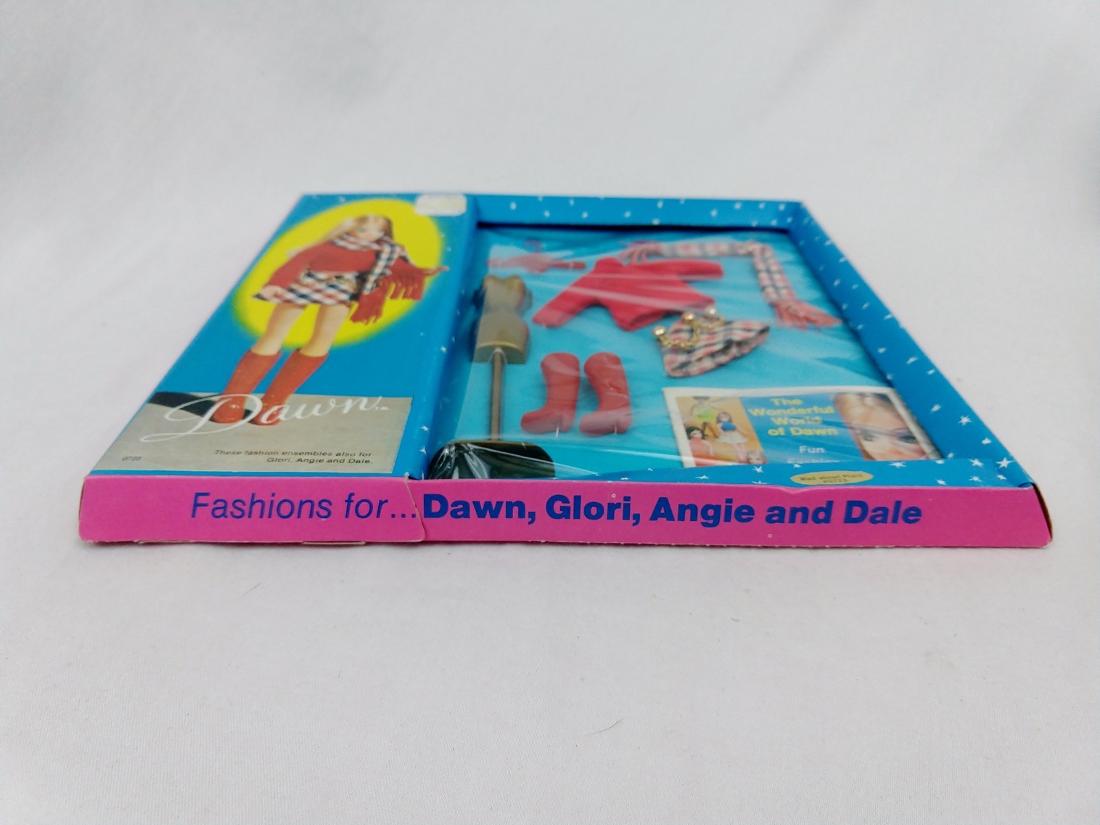 Topper Toys Fashions for Dawn, Glori, Angie and Dale - Singin' in the Rain #0723