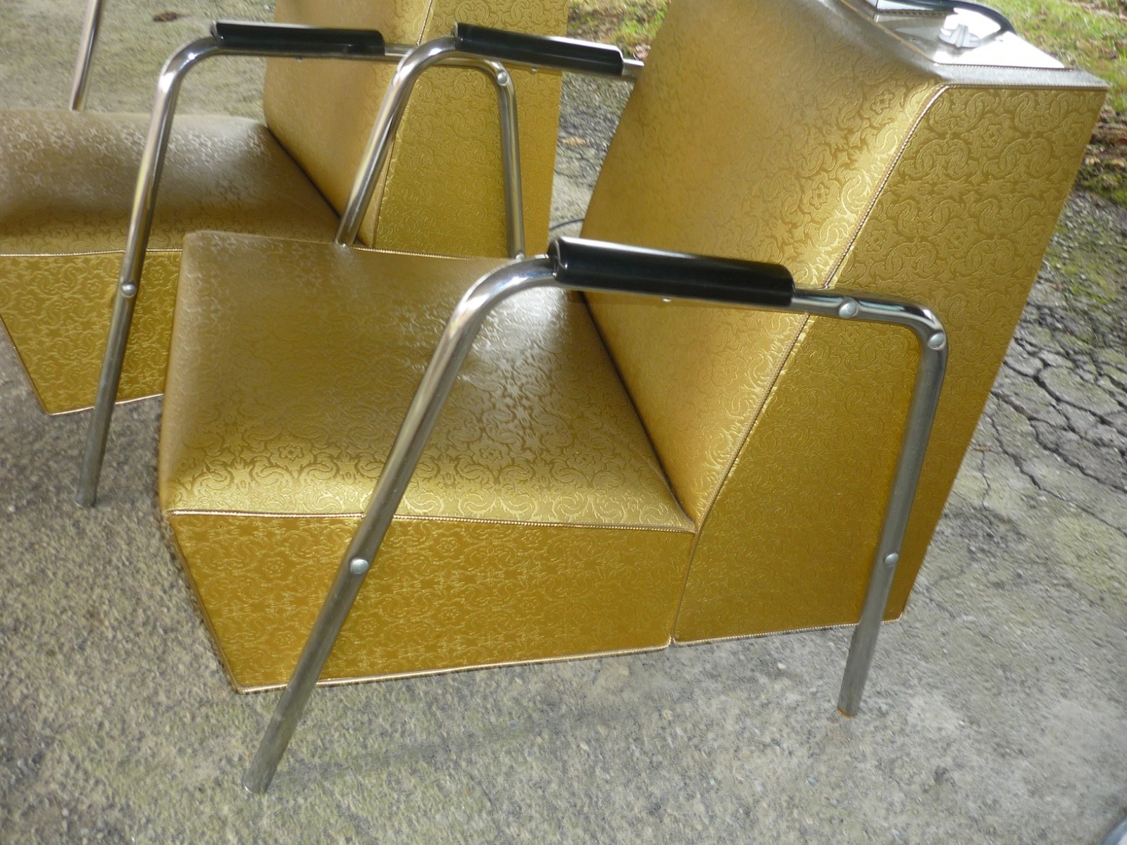 one VINTAGE BEAUTY SALON CHAIR DRYER w/Hood Deco style WORKS GREAT