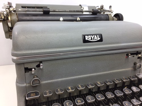1950s Royal KMG Gray Glass Key Manual Typewriter w/ Magic Margin