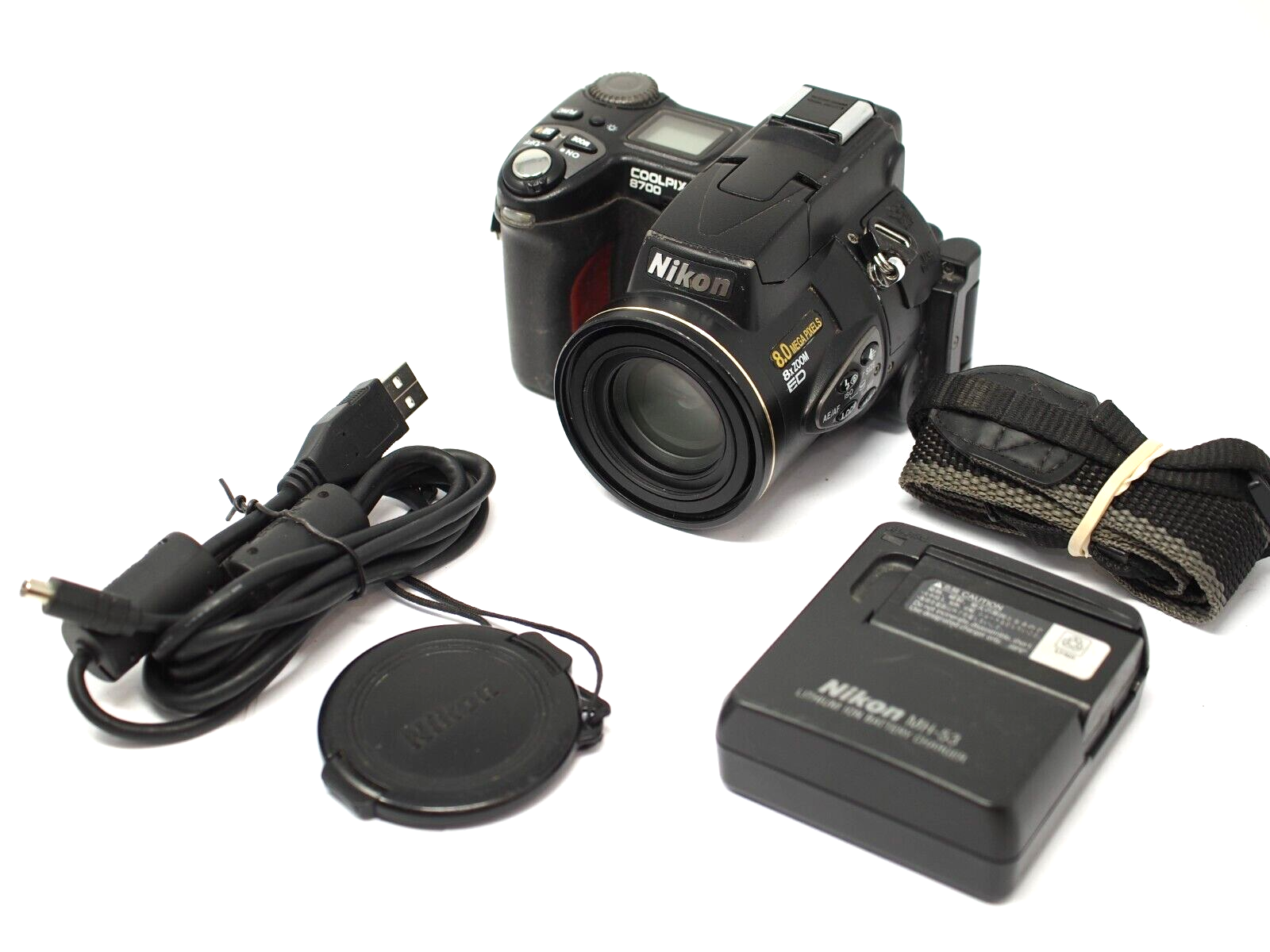 Nikon COOLPIX 8700 8.0MP Digital Camera - Black 182089014328 Nikon COOLPIX 8700 8.0MP Digital Camera - Black 182089014328