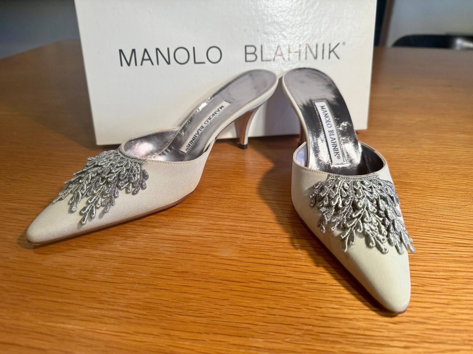 MANOLO BLAHNIK グレー ハイヒール 37 Vintage Dressy Light Gray Manolo Blahnik Stiletto Heel Mules